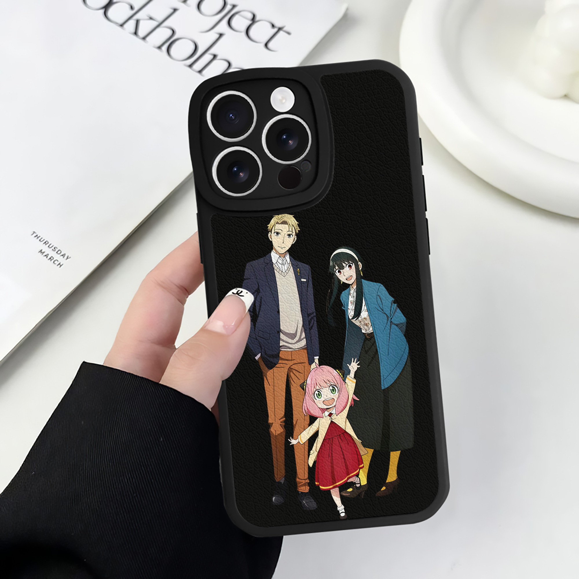 （画像用） SPY×FAMILY间谍家家酒 【iPhone 16シリーズ対応】シリコンスマホケース（レザー調） 材質：シリコン